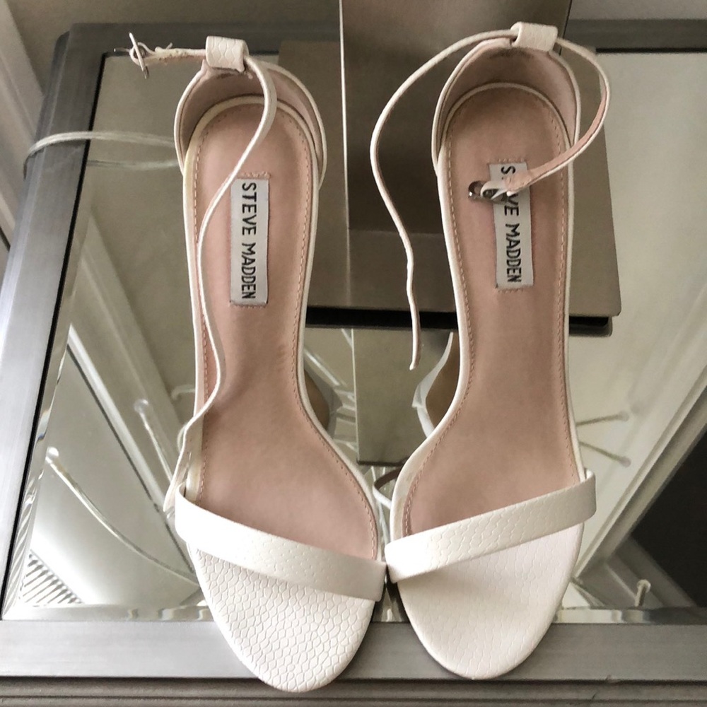 Steve Madden Woman Stecy Dress sandal white snake